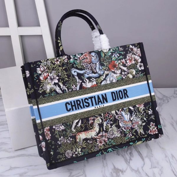 Fausse Sac Dior Book Tote Large en broderie D-Constellation bleue – Image 8