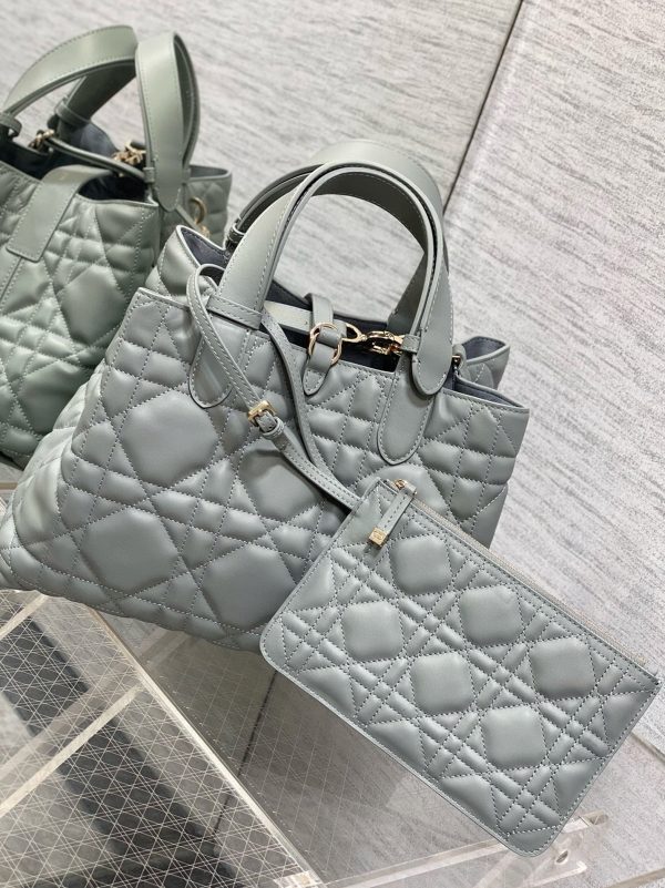 Faux Sac Toujours Medium Dior en veau macrocannage beige – Image 5