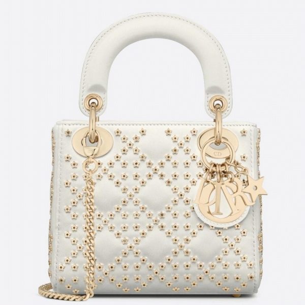 Mini Sac Lady Dior avec chaîne en agneau blanc brodé d’étoile