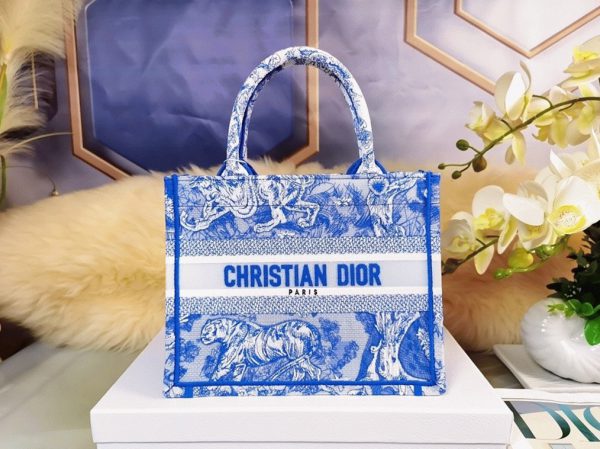 Fausse Sac Dior Book Tote Large en toile transparente Toile de Jouy bleue – Image 4