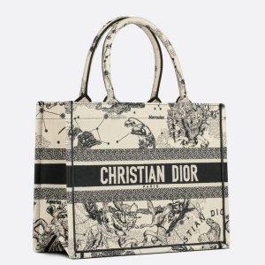 Réplique Sac Dior Book Tote Large en broderie Zodiac Toile de Jouy blanche
