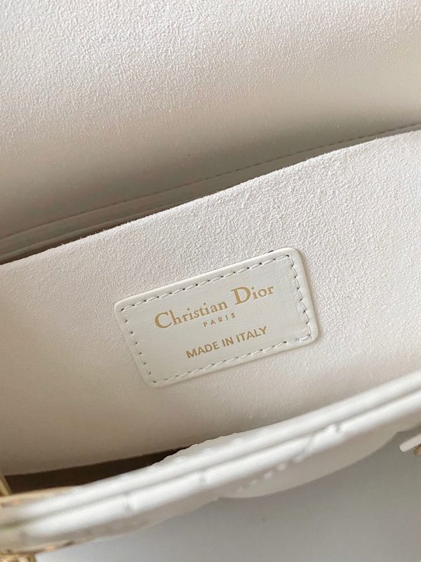 Contrefaçon Petit Sac Lady D-Joy en blanc – Image 6