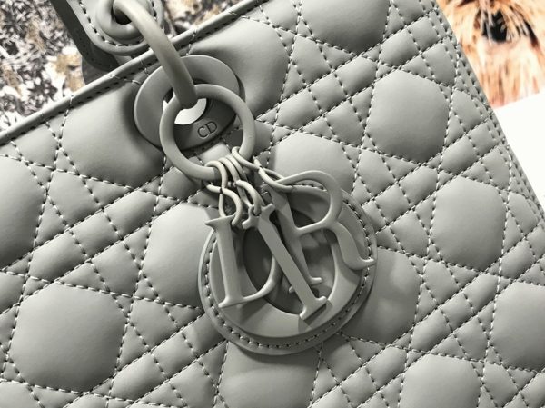 Fausse Sac Lady Dior Large en gris – Image 7
