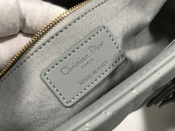 Fausse Sac Lady Dior Large en gris – Image 5