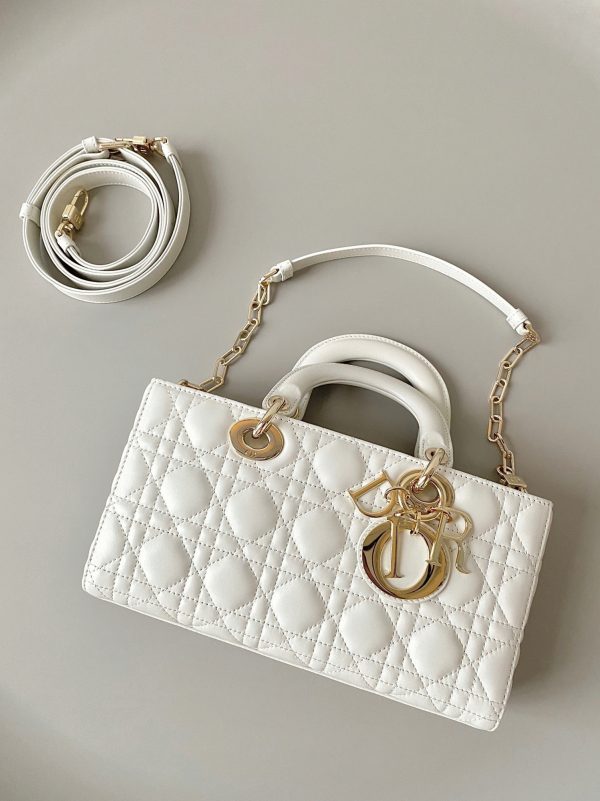 Contrefaçon Petit Sac Lady D-Joy en blanc – Image 2