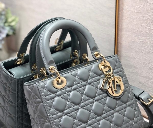 Réplique Sac Lady Dior Medium en gris – Image 6