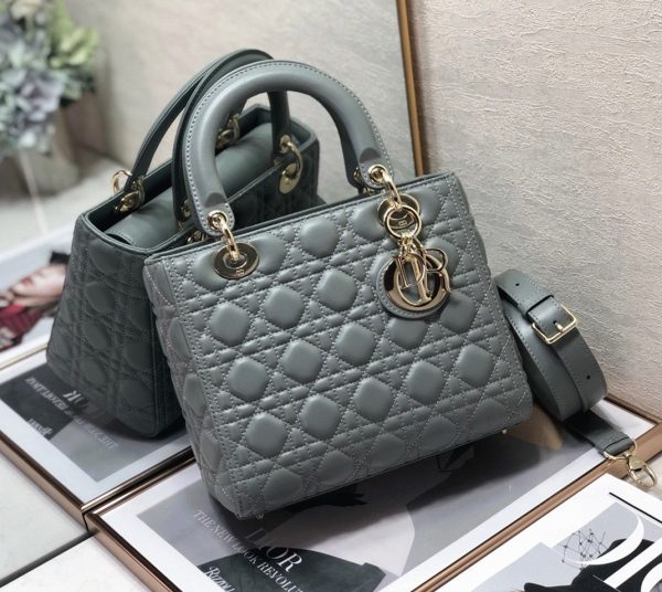 Réplique Sac Lady Dior Medium en gris – Image 5