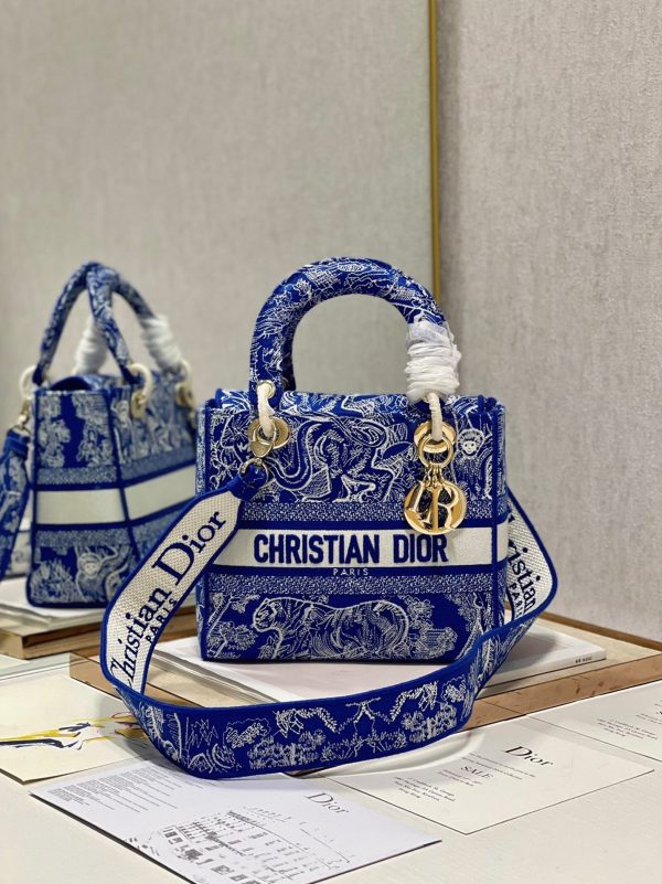 Fausse Sac Lady D-Lite Medium en broderie Toile de Jouy inversée bleu fluorescent – Image 10