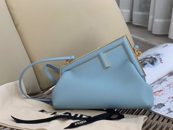 Réplique Fendi First Petit Sac en bleu clair – Image 6