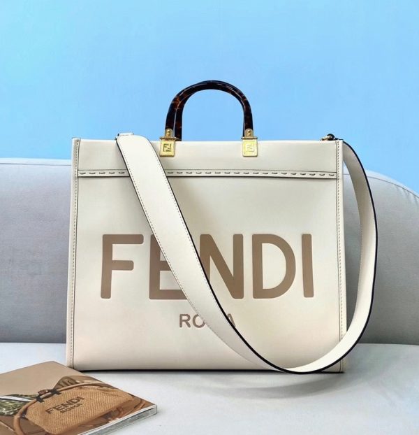 Réplique Fendi Sunshine Moyen Sac Cabas en cuir de veau blanc – Image 5
