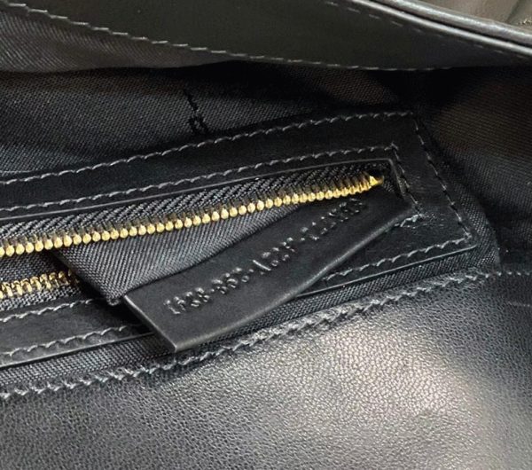 Réplique Fendi Baguette Grand Sac en FF noir – Image 4