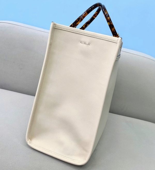 Réplique Fendi Sunshine Moyen Sac Cabas en cuir de veau blanc – Image 2