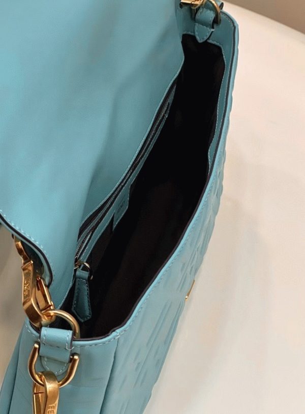 Contrefaçon Fendi Baguette Grand Sac en bleu FF – Image 8