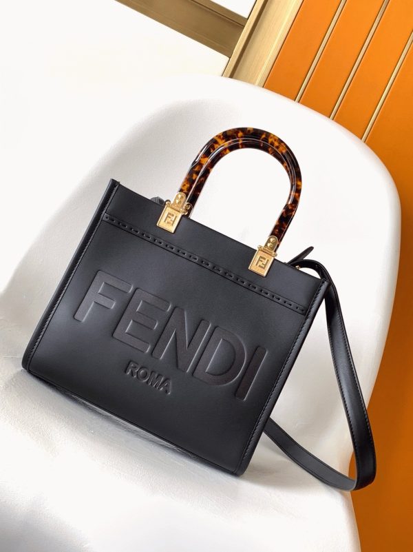 Réplique Fendi Sunshine Moyen Sac Cabas en cuir de veau noir – Image 10