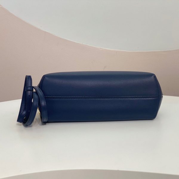 Fausse Fendi First Petit Sac en bleu foncé – Image 6
