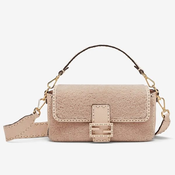 Fausse Fendi Baguette Moyen Sac en beige