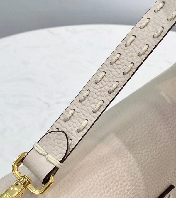 Réplique Fendi Baguette Moyen Sac en blanc – Image 9