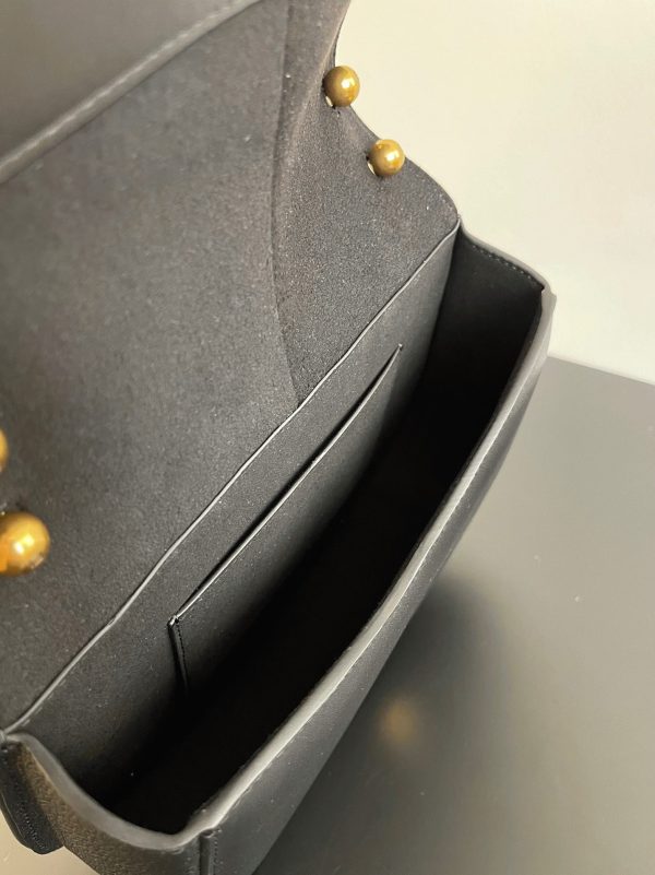 Fausse Fendi C’mon Moyen Sac en noir – Image 5