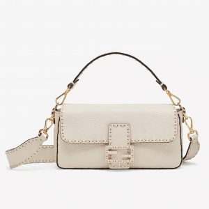 Réplique Fendi Baguette Moyen Sac en blanc