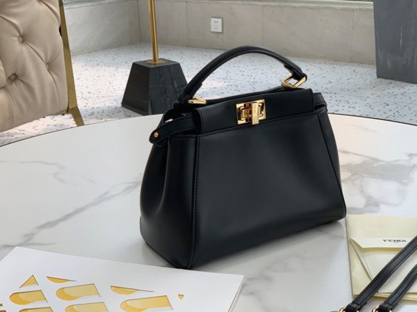 Fausse Fendi Peekaboo Mini Sac en cuir nappa noir – Image 4
