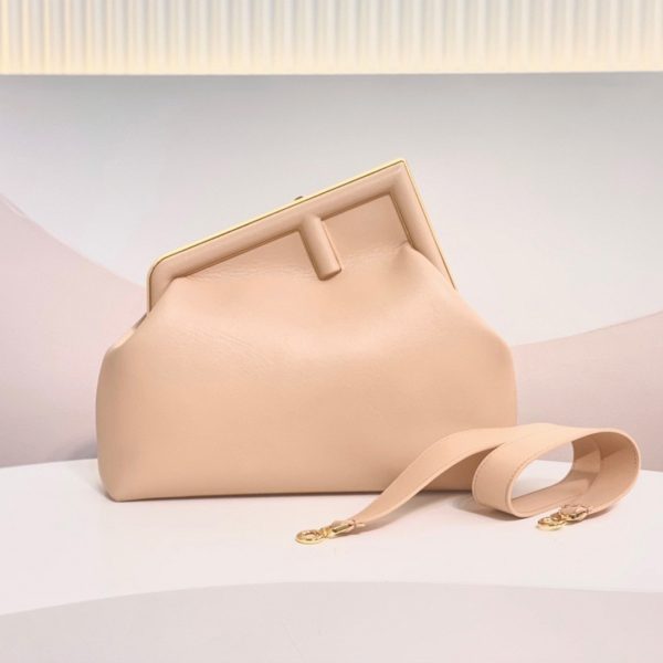 Réplique Fendi First Petit Sac en rose pâle – Image 9