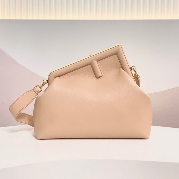 Réplique Fendi First Petit Sac en rose pâle – Image 6