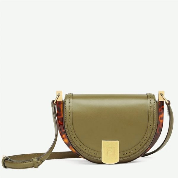 Contrefaçon Fendi Moonlight Sac Saddle en cuir de veau vert