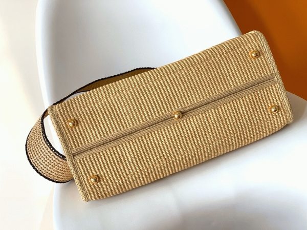 Réplique Fendi Sunshine Moyen Sac Cabas en paille naturelle et cuir noir – Image 7