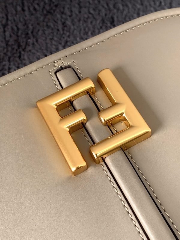 Réplique Fendi C’mon Moyen Sac en gris – Image 10