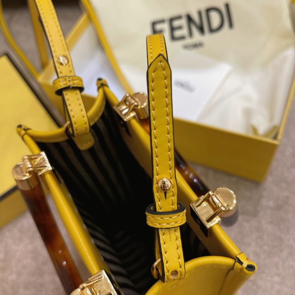 Réplique Fendi Mini Sunshine Shopper Sac en cuir jaune – Image 8