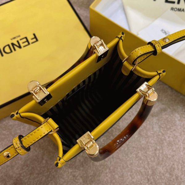 Réplique Fendi Mini Sunshine Shopper Sac en cuir jaune – Image 6