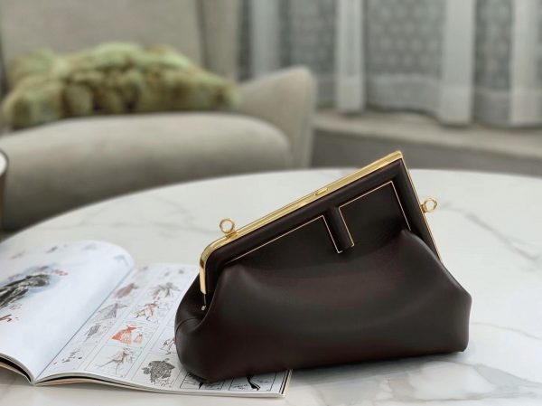 Contrefaçon Fendi First Petit Sac en brun foncé – Image 6