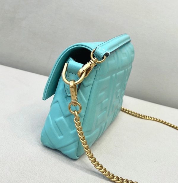 Réplique Fendi Baguette Petit Sac en bleu FF – Image 8