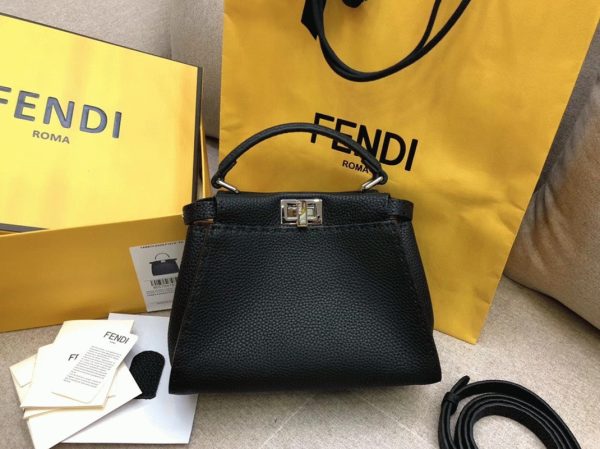 Fausse Fendi Peekaboo Mini Selleria Sac en cuir romano noir – Image 9
