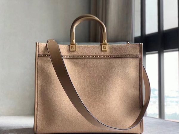Réplique Fendi Sunshine Moyen Sac Cabas en flanelle brune – Image 7