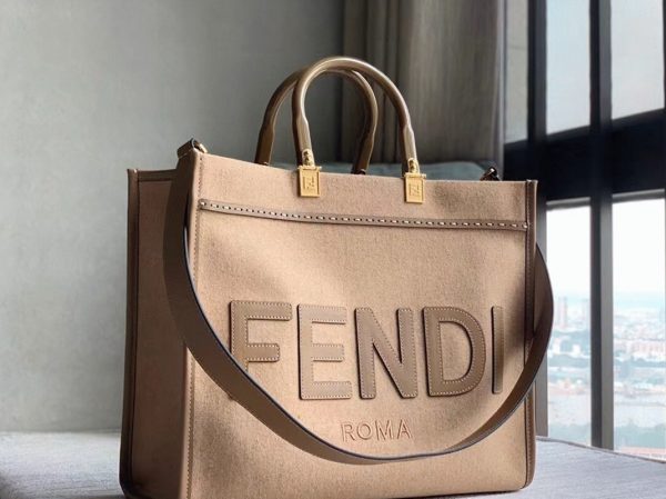 Réplique Fendi Sunshine Moyen Sac Cabas en flanelle brune – Image 5