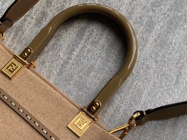Réplique Fendi Sunshine Moyen Sac Cabas en flanelle brune – Image 4