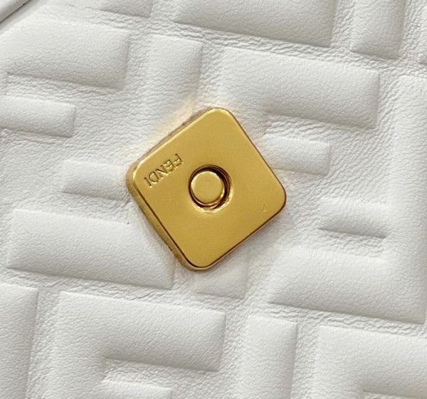 Fausse Fendi Baguette Chaîne Sac Midi en blanc – Image 7