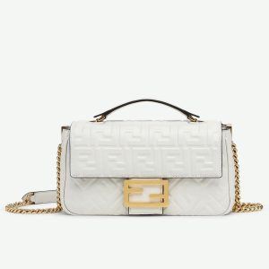 Fausse Fendi Baguette Chaîne Sac Midi en blanc