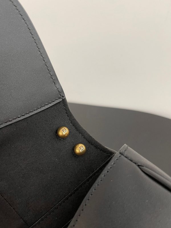 Fausse Fendi C’mon Petit Sac en noir – Image 6