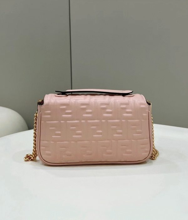 Fausse Fendi Baguette Chaîne Sac Midi en poudre – Image 9