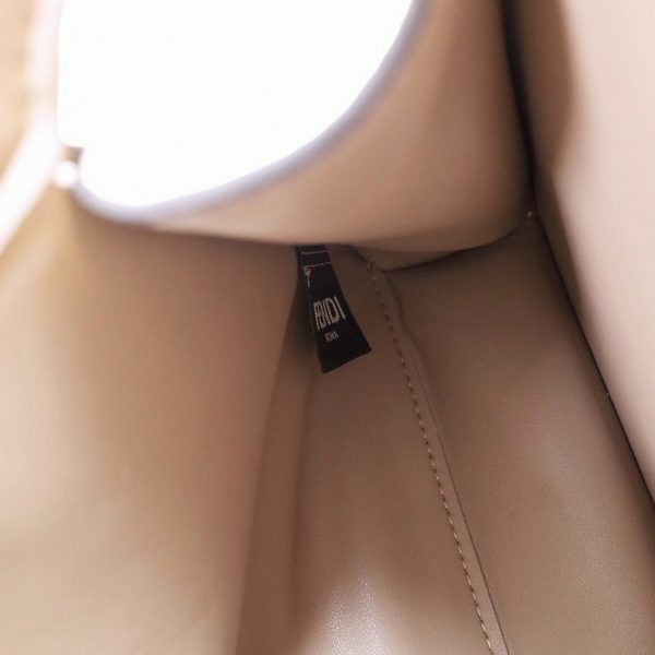 Fausse Fendi Peekaboo ISeeU Petit Sac en cuir de veau blanc – Image 7