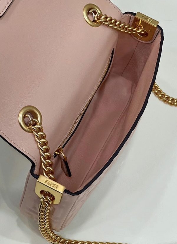 Fausse Fendi Baguette Chaîne Sac Midi en poudre – Image 8