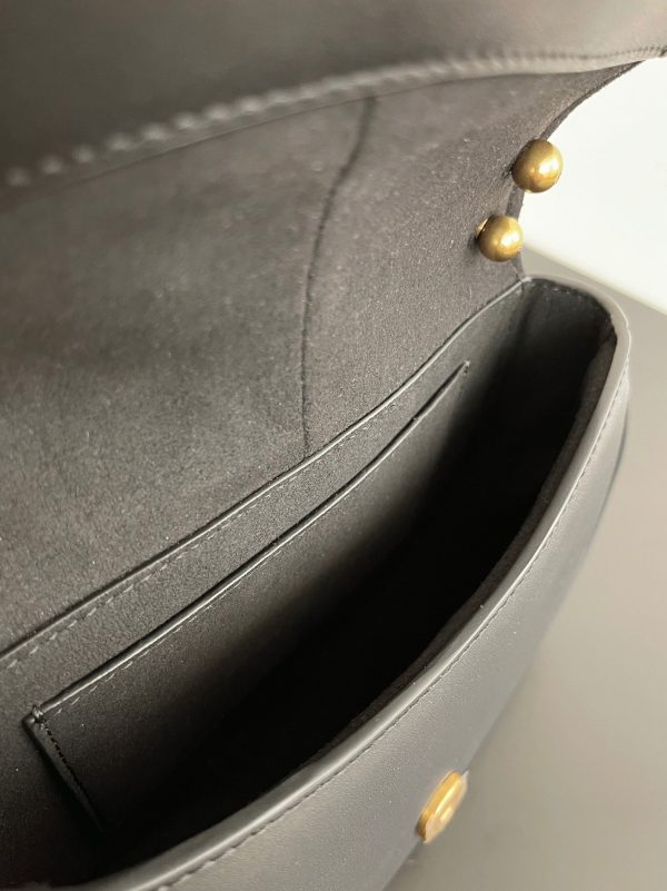 Fausse Fendi C’mon Petit Sac en noir – Image 3