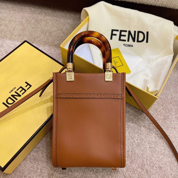 Réplique Fendi Mini Sunshine Shopper Sac en cuir brun – Image 5