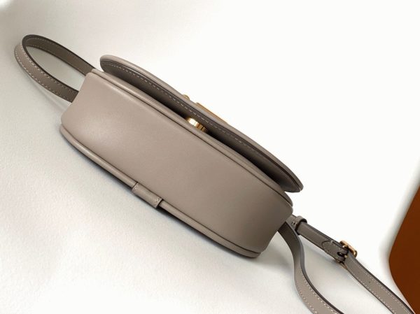 Réplique Fendi C’mon Petit Sac en gris – Image 9