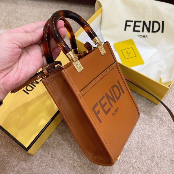 Réplique Fendi Mini Sunshine Shopper Sac en cuir brun – Image 4