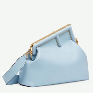 Réplique Fendi First Moyen Sac en cuir nappa bleu clair