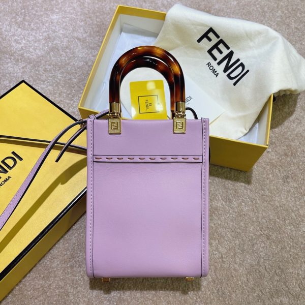 Contrefaçon Fendi Mini Sunshine Shopper Sac en cuir lilas – Image 3