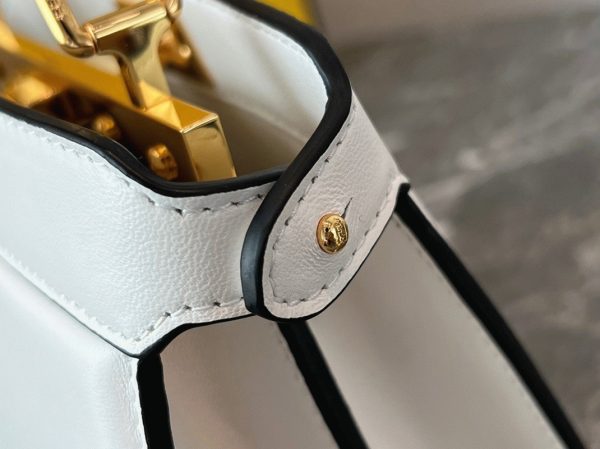 Fausse Fendi Peekaboo ISeeU Petit Sac en cuir nappa blanc – Image 9